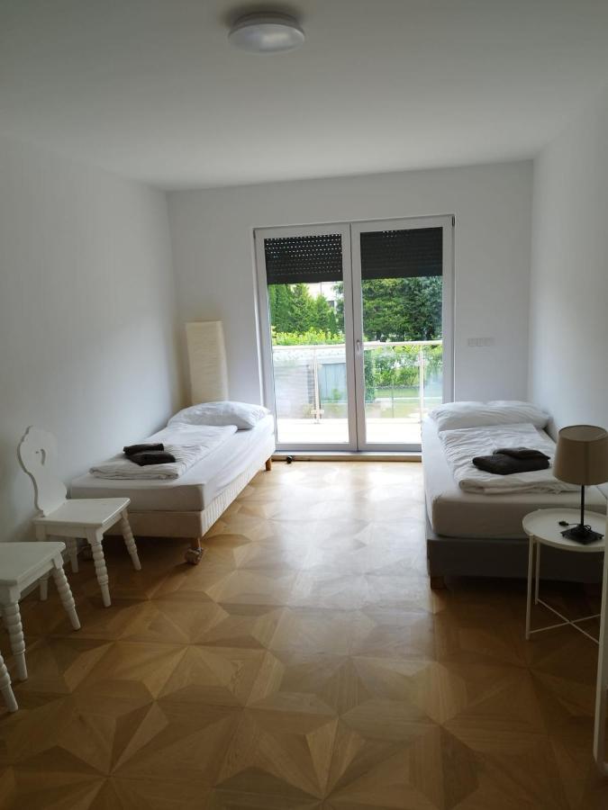 Haus Mit Garten Bei Wien Langenzersdorf Bagian luar foto